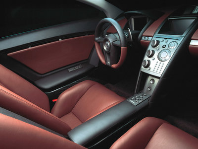 Cadillac Cien '02 interior.jpg