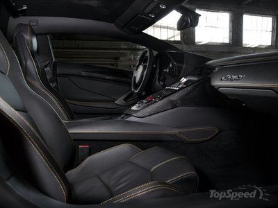 Novitec Aventador LP 700-4 '14 interior.jpg