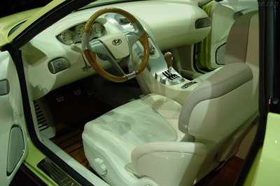 Hyundai HCD8 '04 interior.jpg