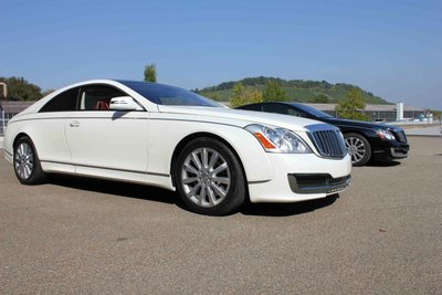 Maybach 57 S Coupe by DC Dream Cars '15 side.jpg