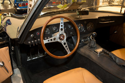 Bizzarrini GT Europa 1900 '66 interior.jpg
