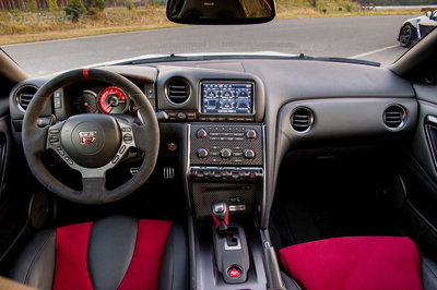 Nissan GT-R NISMO '14 interior.jpg