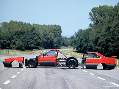 Alfa Romeo 164 Pro-Car V10 '64 engine.jpg
