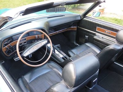 Ford Galaxie XL GT 429 '69 interior.jpg