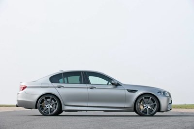 BMW M5 30 Jahre Edition '14 side.jpg