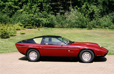 Aston Martin Ogle Sotheby Special '72 side.jpg