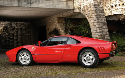 Ferrari GTO '84 side.jpg
