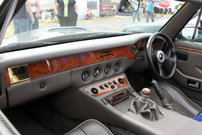 TVR V8S '91 interior.jpg