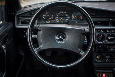 Mercedes-Benz 190 E 2.5 - 16 Evolution II '91 interior.jpg