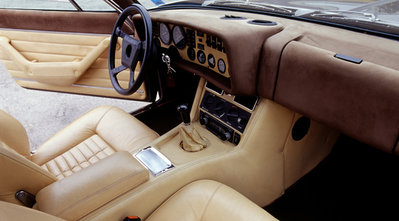 Maserati Kyalami '80 interior.jpg