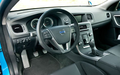 Volvo S60 Polestar '14 interior.jpg