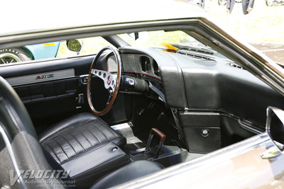 AMC Javelin AMX '71 interior.jpg