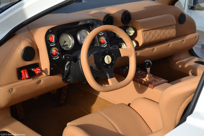 De Macross Epique GT1 '11 interior.jpg