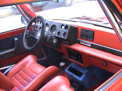 Renault R5 Turbo '80 interior.jpg