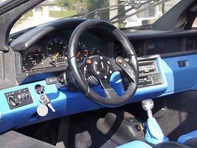 Isdera Silver Arrow C112i '99 interior.jpg