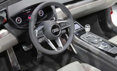 Audi Nanuk quattro '13 interior.jpg