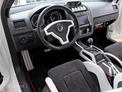 Volkswagen Golf GTI W12-650 '07 interior.jpg