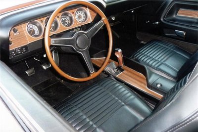 Dodge Challenger RT '70 interior.jpg