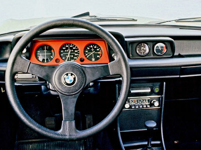 BMW 2002 Turbo '73 interior.jpg