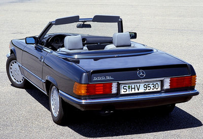 Mercedes-Benz 500SL (R107) '89 rear.jpg