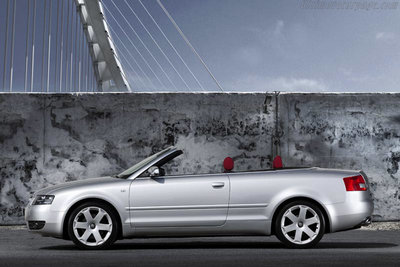 Audi S4 Cabriolet '04 side.jpg