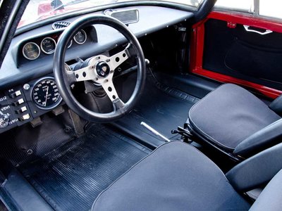 Lancia Flavia Sport Corsa '64 interior.jpg
